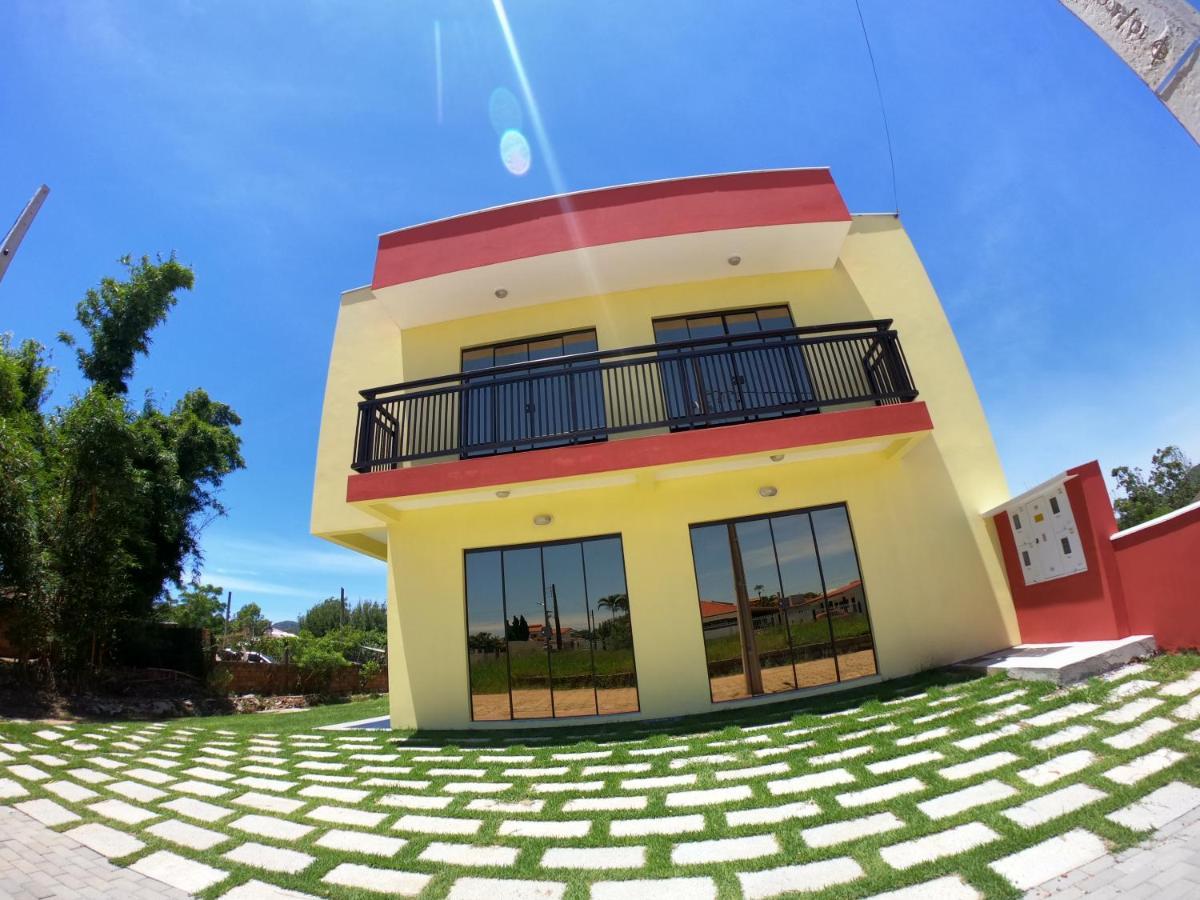 Apartamentos Gigi Гаропаба Екстериор снимка