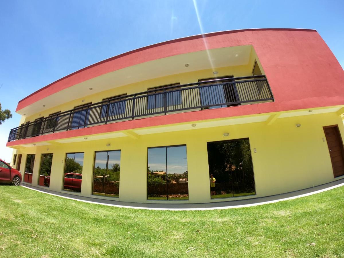 Apartamentos Gigi Гаропаба Екстериор снимка